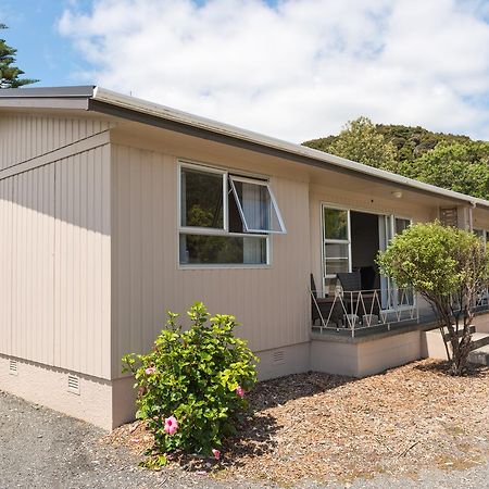 Waitangi Beach Units Exterior photo