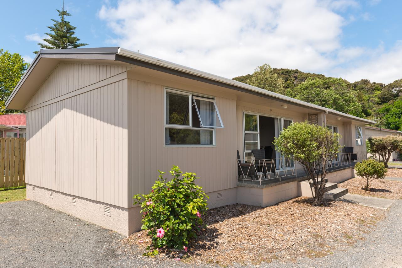 Waitangi Beach Units Exterior photo