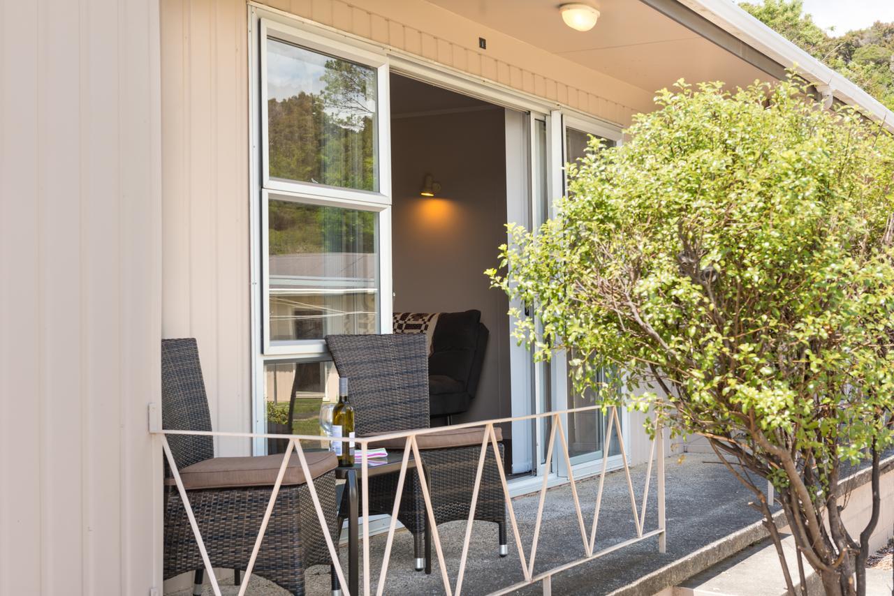 Waitangi Beach Units Exterior photo