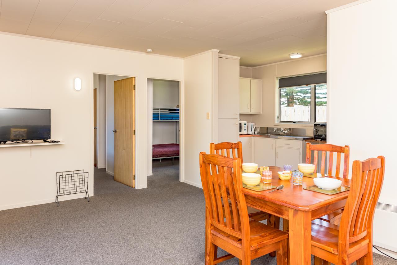 Waitangi Beach Units Exterior photo